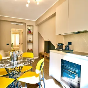 picasso-golden-house.it-lombardy.com/